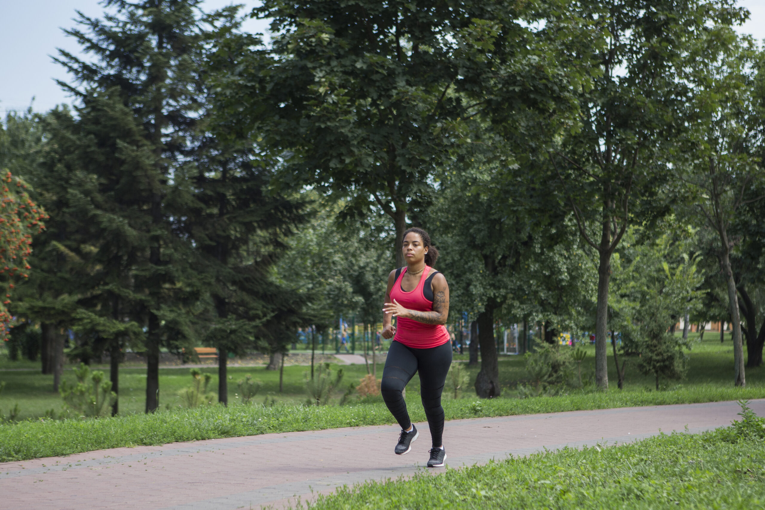 Como equipamentos de atividade física em condomínios podem incentivar a prática de exercícios